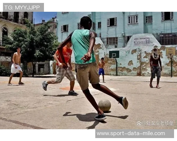 足球的魅力与篮球的无奈我为何偏爱绿茵场而不入篮筐世界
